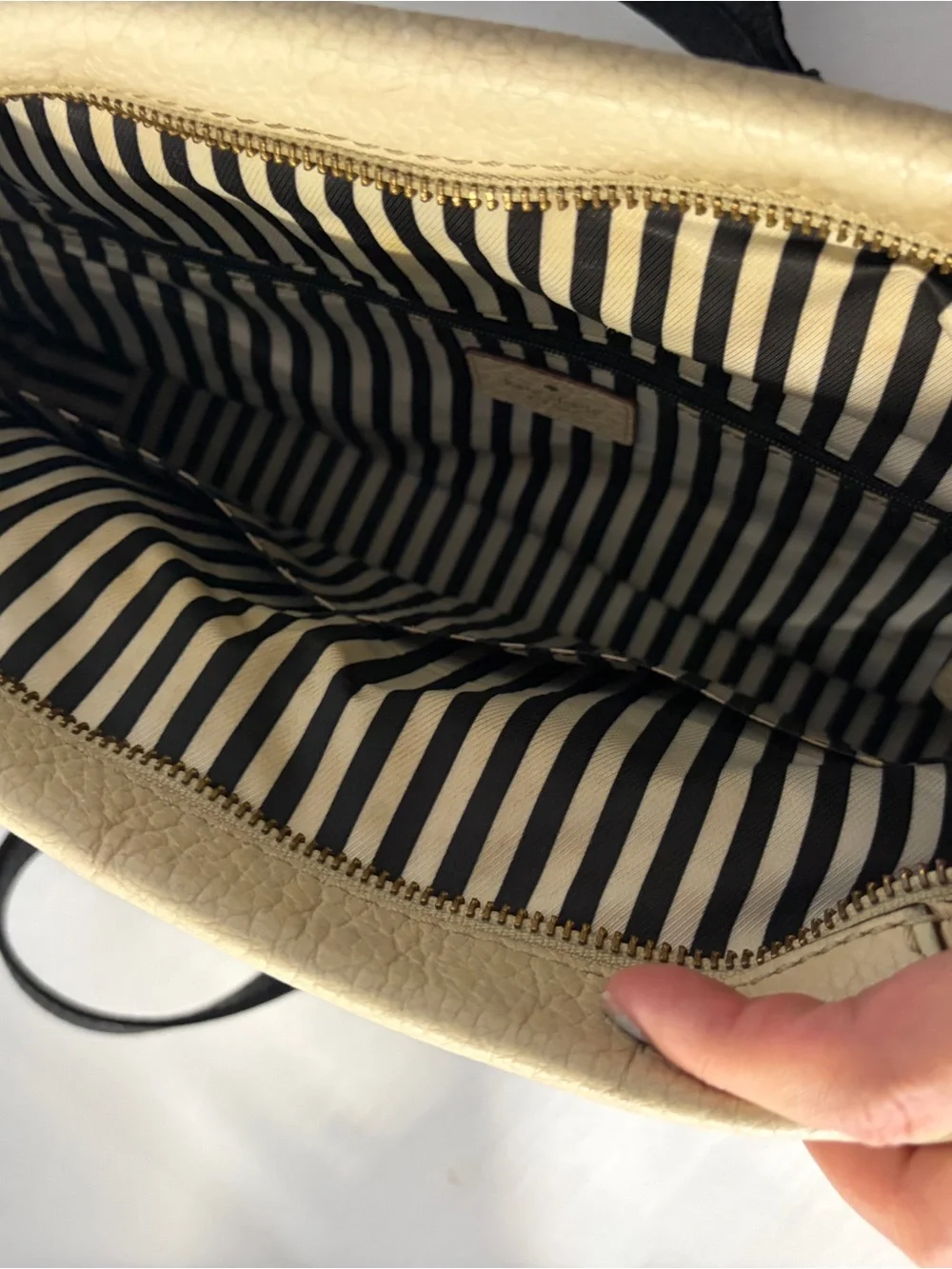 kate spade South port Avenue Alyssa Black and Cream Pebbled Leather Satchel M